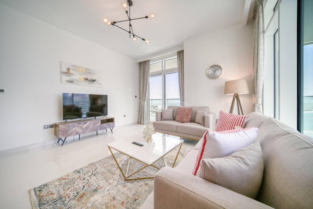 New Two Bedroom Full Sea View And Private Sunrise Bay *
