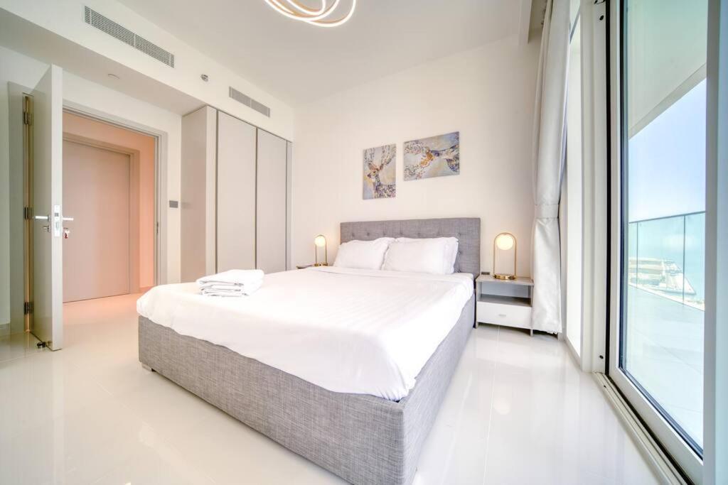 Apartment New Two Bedroom Full Sea View And Private Sunrise Bay Dubai