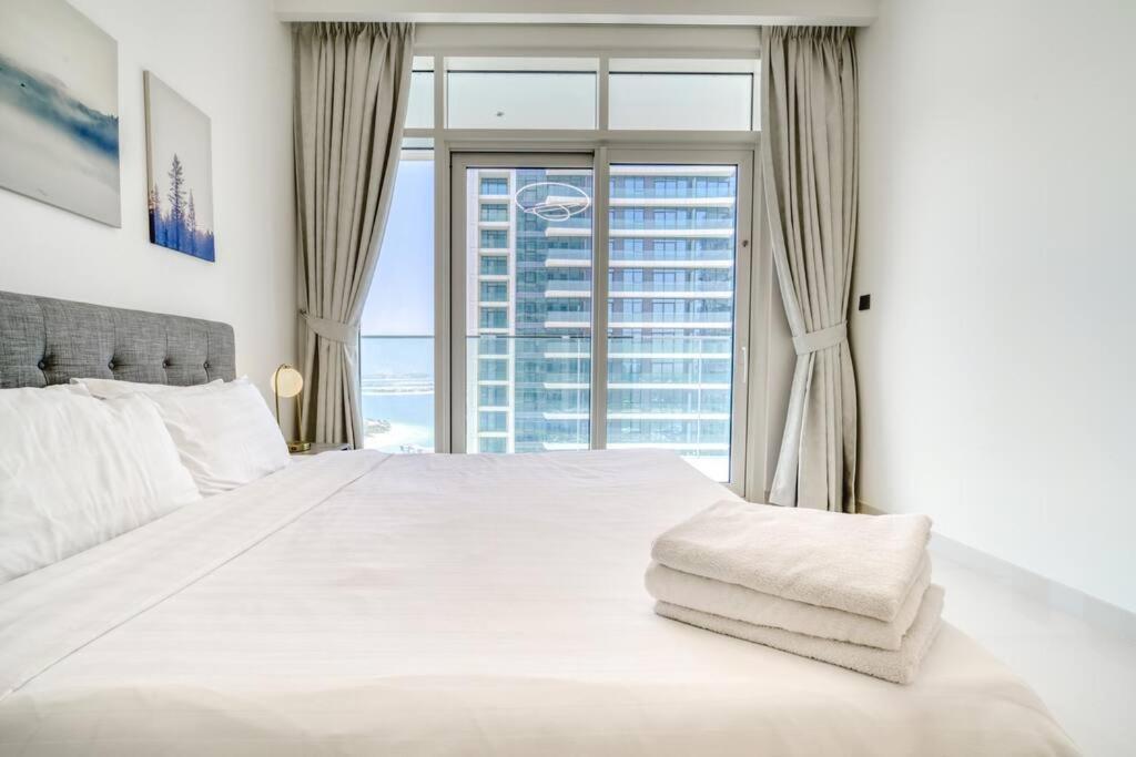 New Two Bedroom Full Sea View And Private Sunrise Bay Apartment